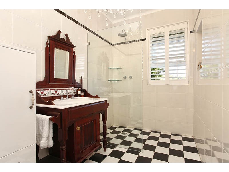 13 The Scarp, Castlecrag NSW 2068