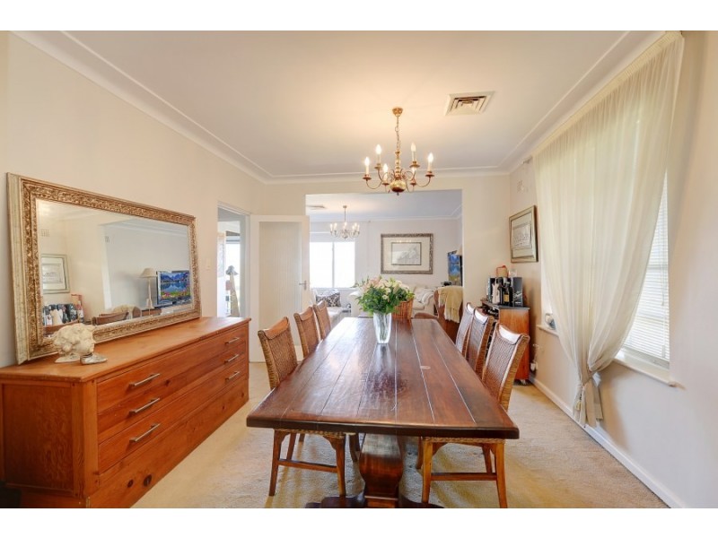 8 The Rampart, Castlecrag NSW 2068