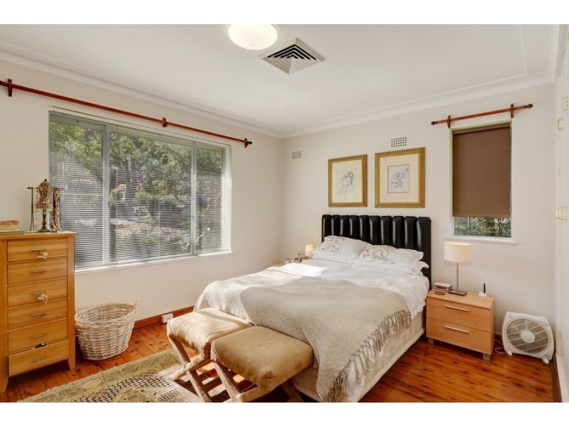 8 The Rampart, Castlecrag NSW 2068