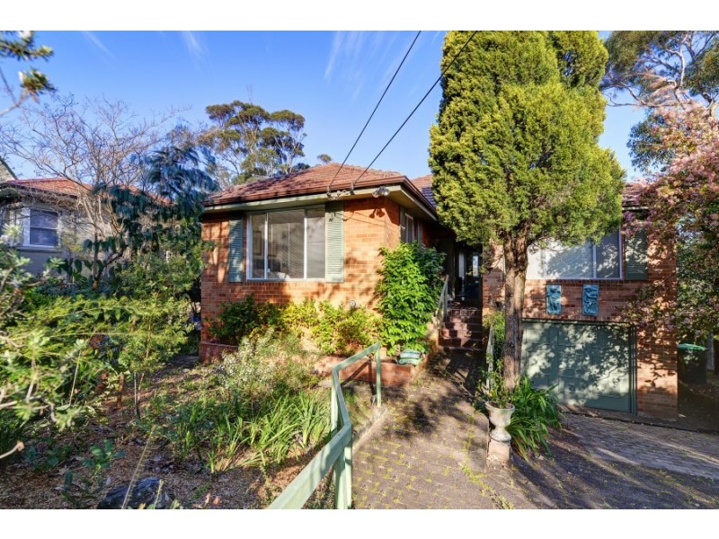 8 The Rampart, Castlecrag NSW 2068