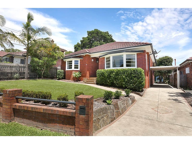 22 Raeburn Avenue, Castlecrag NSW 2068