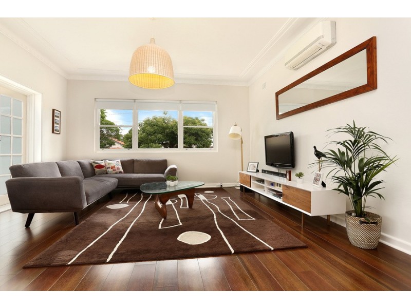 179 Eastern Valley Way, Middle Cove NSW 2068