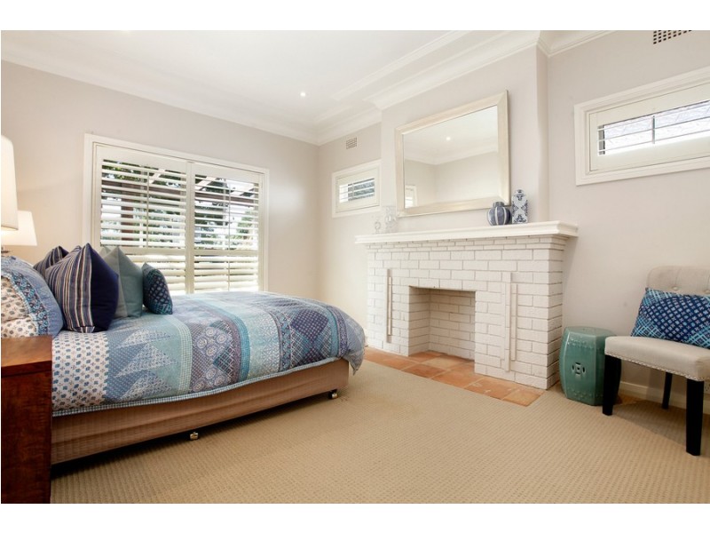 18 Tyneside Avenue, Willoughby NSW 2068