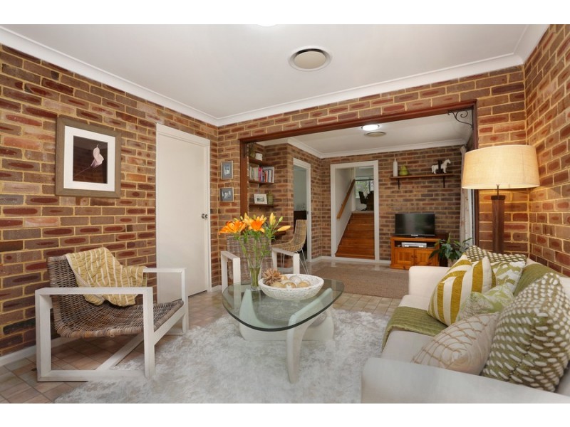 30 Covelee Circuit, Middle Cove NSW 2068