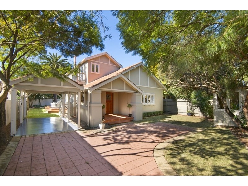 127 Eastern Valley Way, Castlecrag NSW 2068