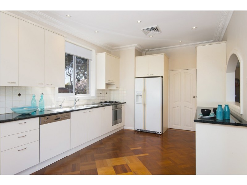 228 Edinburgh Road, Castlecrag NSW 2068