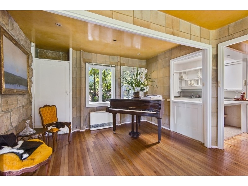 8 The Barbette, Castlecrag NSW 2068