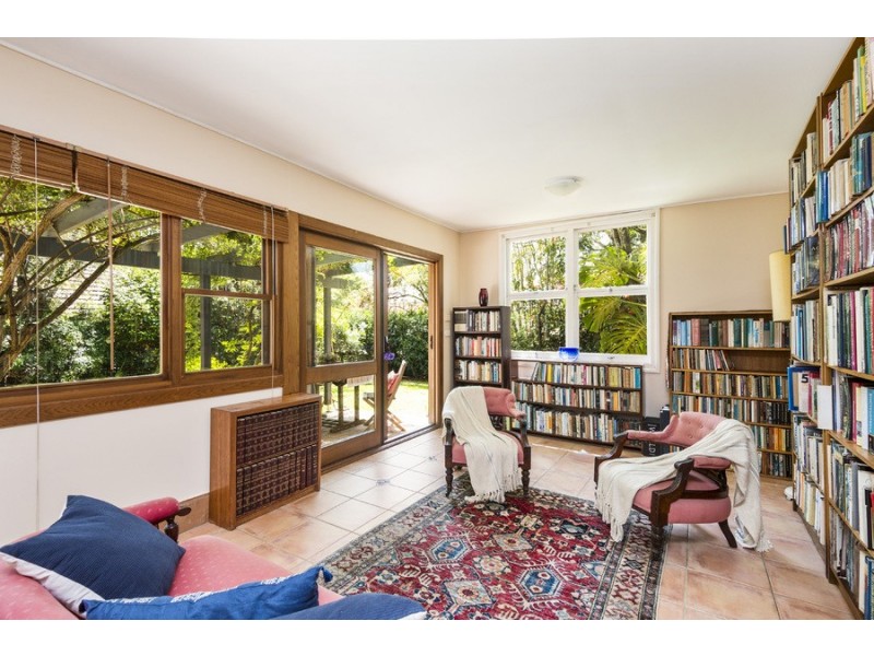 15 Parklands Avenue, Lane Cove NSW 2066