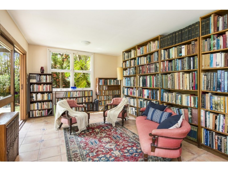 15 Parklands Avenue, Lane Cove NSW 2066