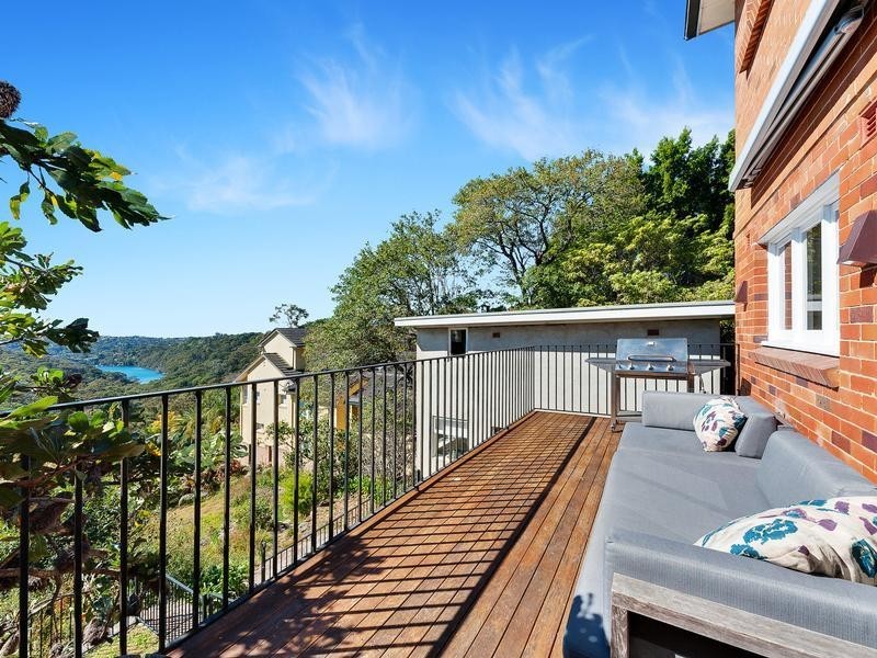 13 Lincoln Avenue, Castlecrag NSW 2068