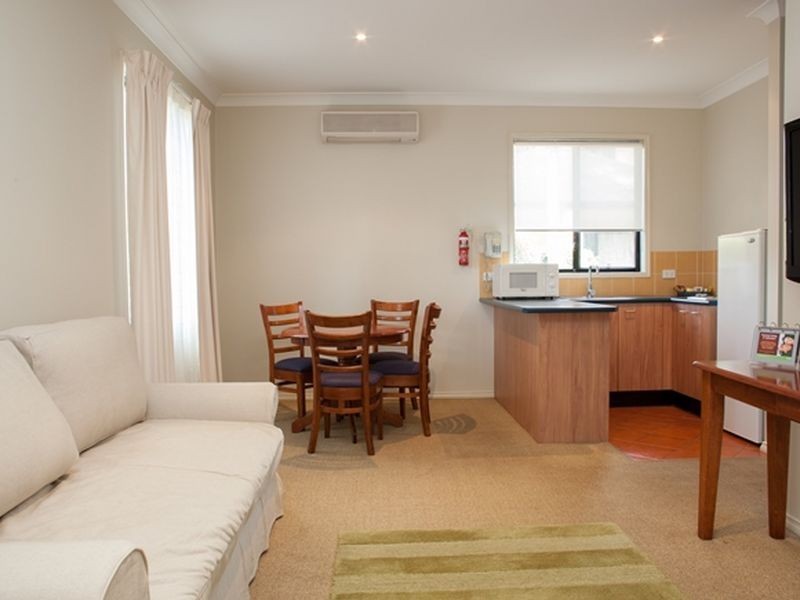 Villa11-12 The Leisure Inn, Pokolbin NSW 2320