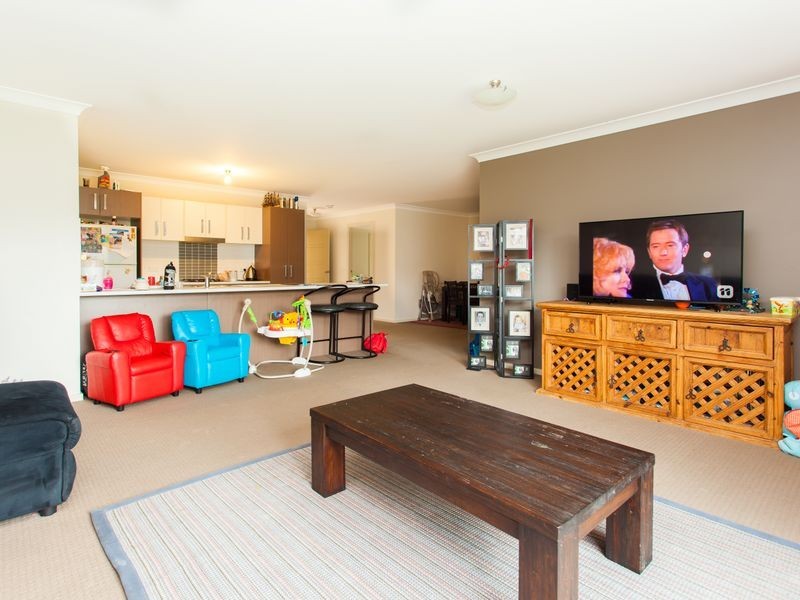 10 Finch Close, Cessnock NSW 2325