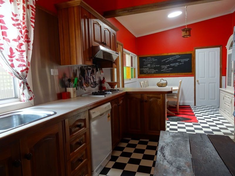 2 Catherine Street, Cessnock NSW 2325