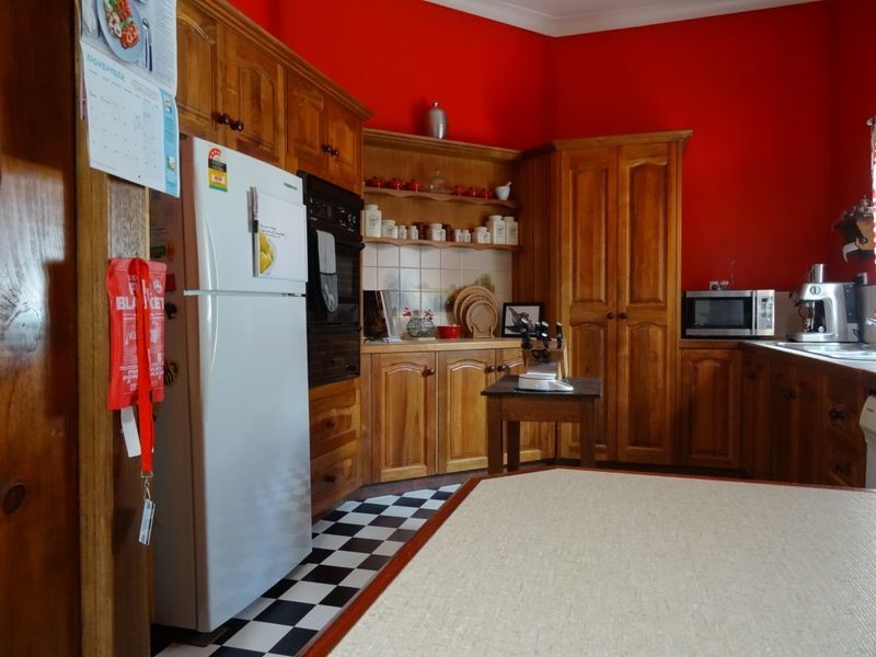 2 Catherine Street, Cessnock NSW 2325