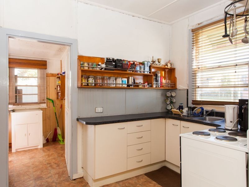24 Coronation Street, Kurri Kurri NSW 2327