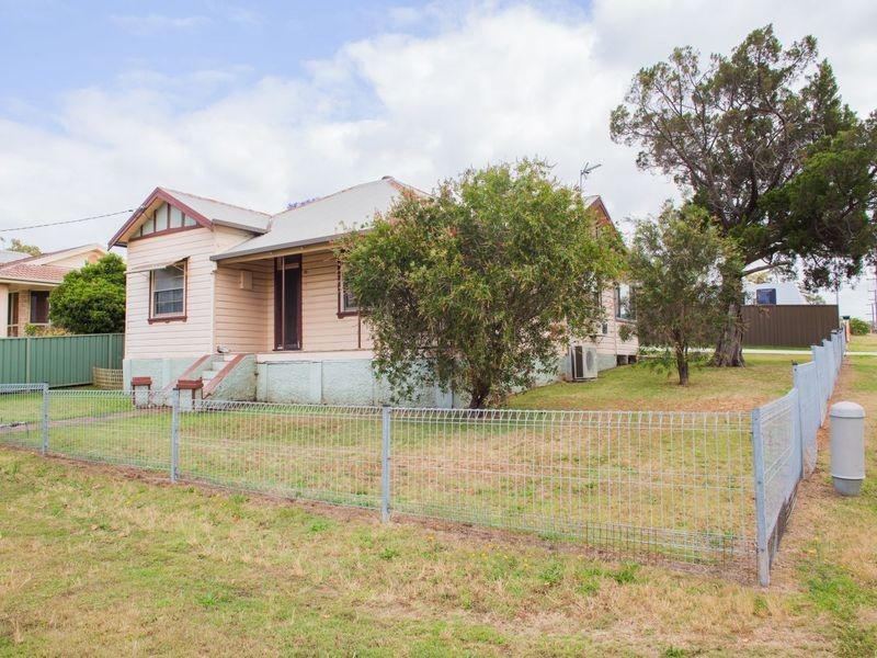 53 Maitland Street, Abermain NSW 2326