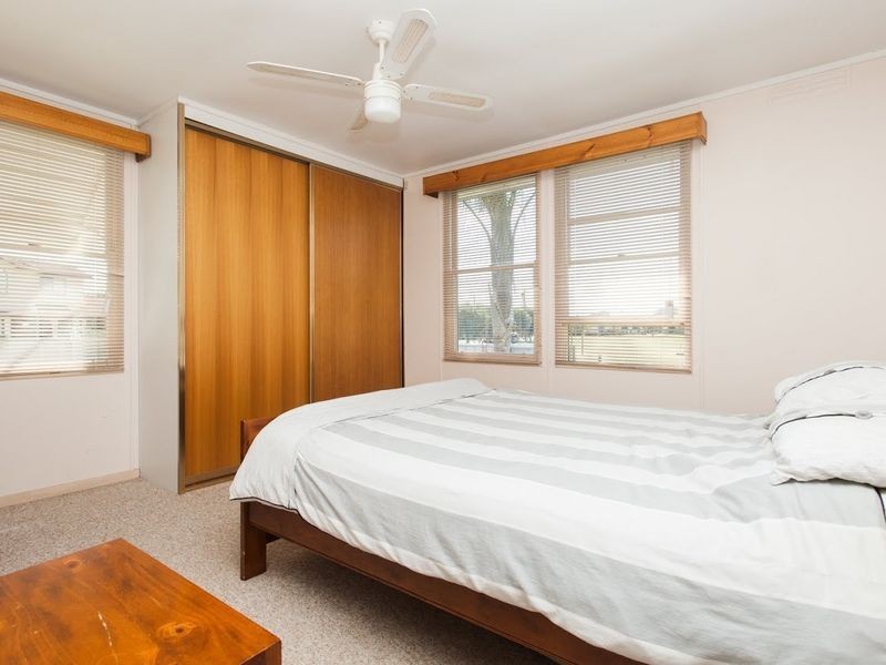 15 Arcadia Ave, Cessnock NSW 2325