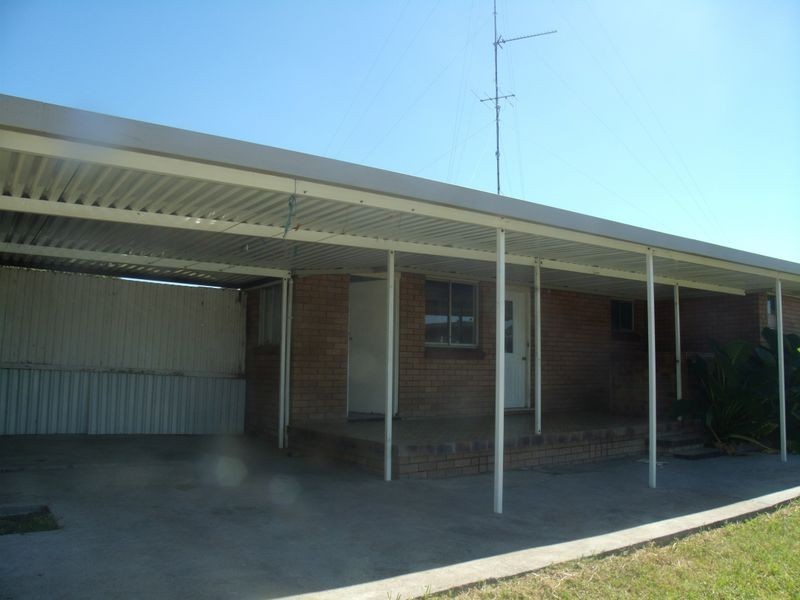 9 Racecourse Rd, Cessnock NSW 2325