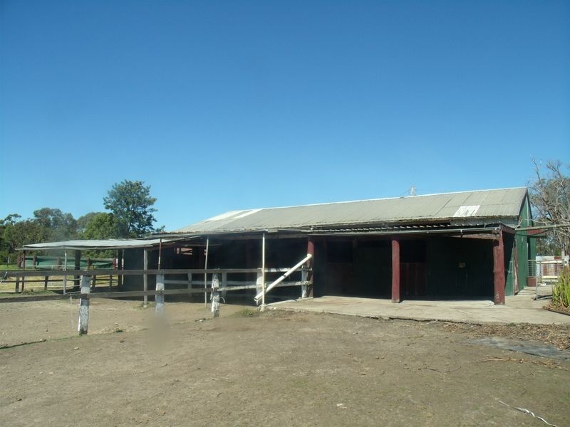 9 Racecourse Rd, Cessnock NSW 2325