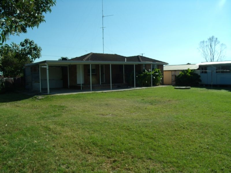 9 Racecourse Rd, Cessnock NSW 2325