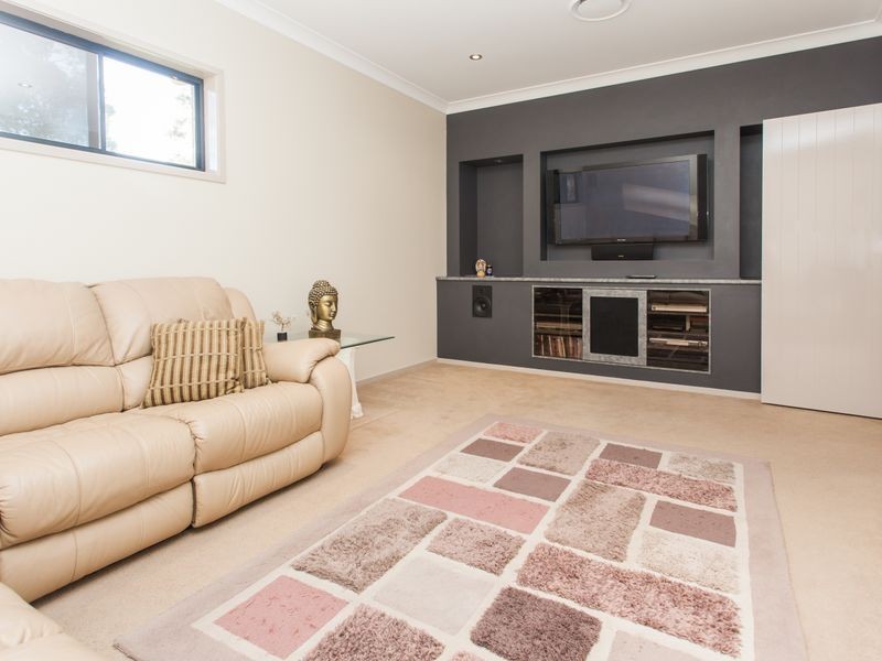 14 Traminer Grove, Cessnock NSW 2325