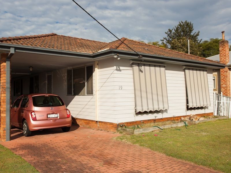 19 Moore Street, Cessnock NSW 2325
