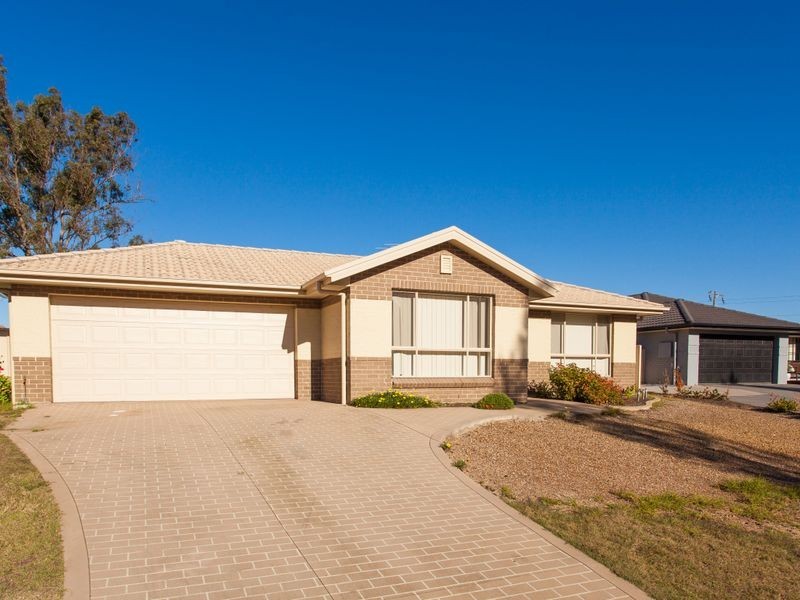 5a Hunter Street, Greta NSW 2334