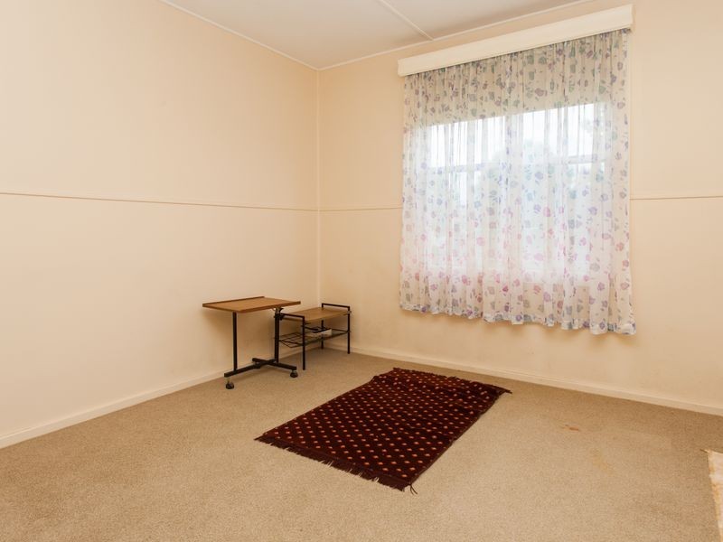 19 Barrett Avenue, Cessnock NSW 2325