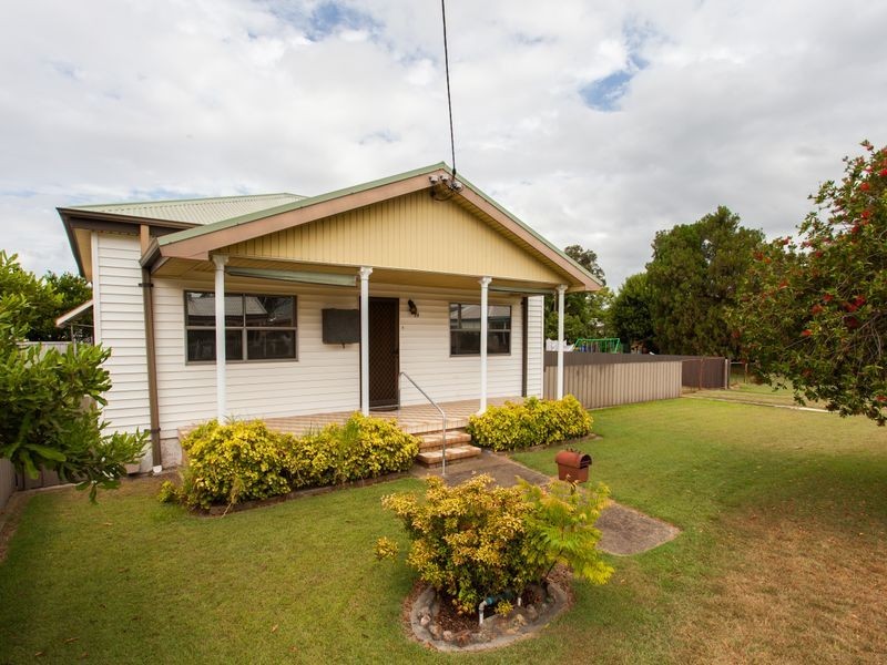 19 Barrett Avenue, Cessnock NSW 2325
