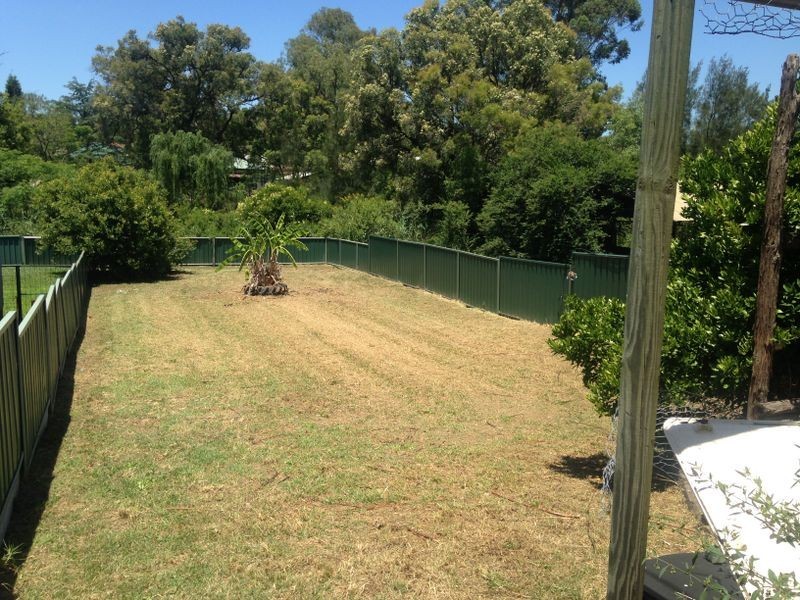 10 Charles Street, Abermain NSW 2326