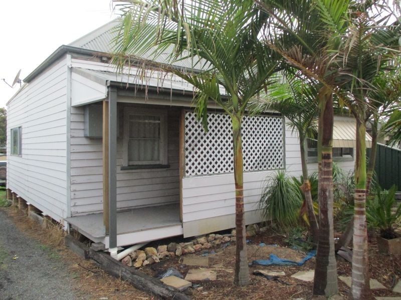 10 Charles Street, Abermain NSW 2326