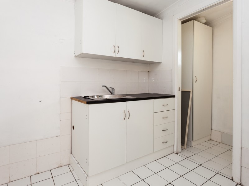 1 Albury Street, Abermain NSW 2326