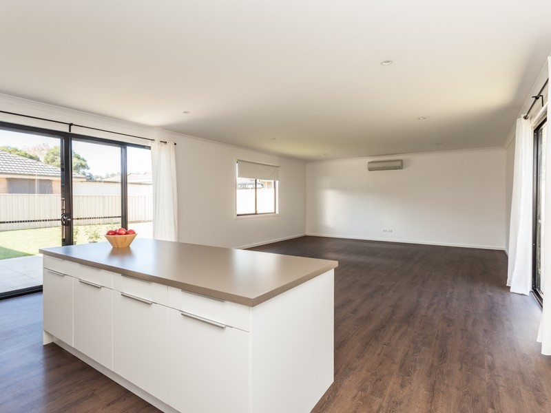 9 Alpine Avenue, Cessnock NSW 2325
