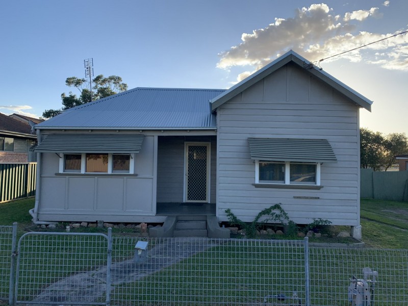 1 Subiaco Ave, Cessnock NSW 2325