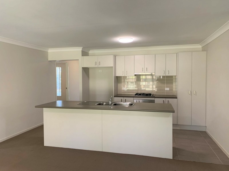 39 Stonebridge Drive, Cessnock NSW 2325