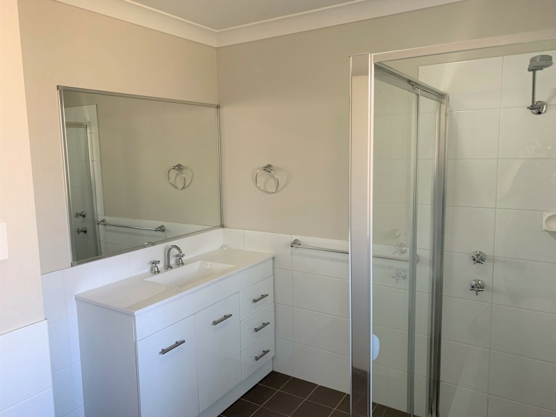 39 Stonebridge Drive, Cessnock NSW 2325