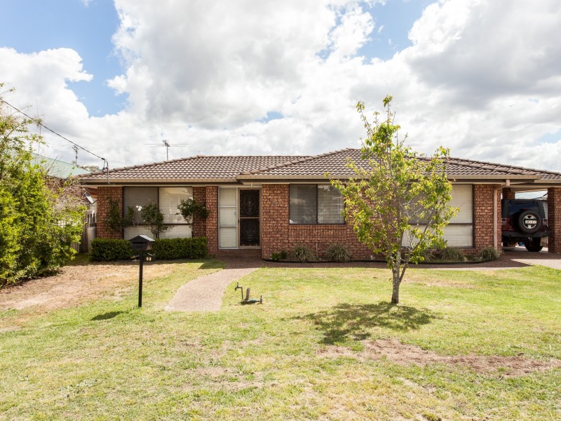 93 Macquarie Avenue, Cessnock NSW 2325