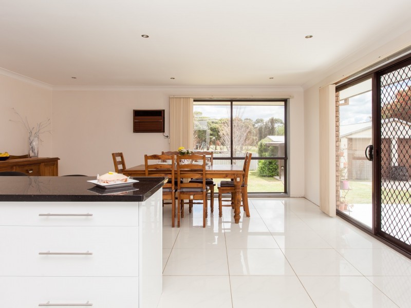 93 Macquarie Avenue, Cessnock NSW 2325