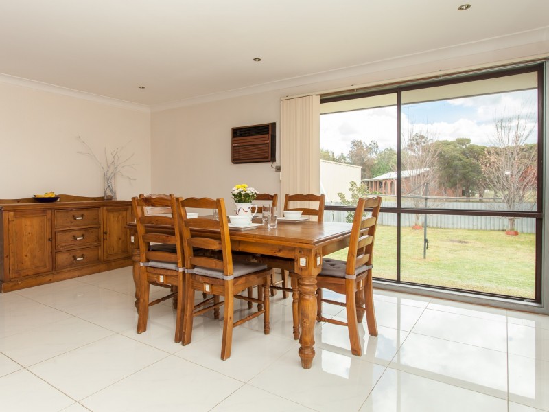 93 Macquarie Avenue, Cessnock NSW 2325