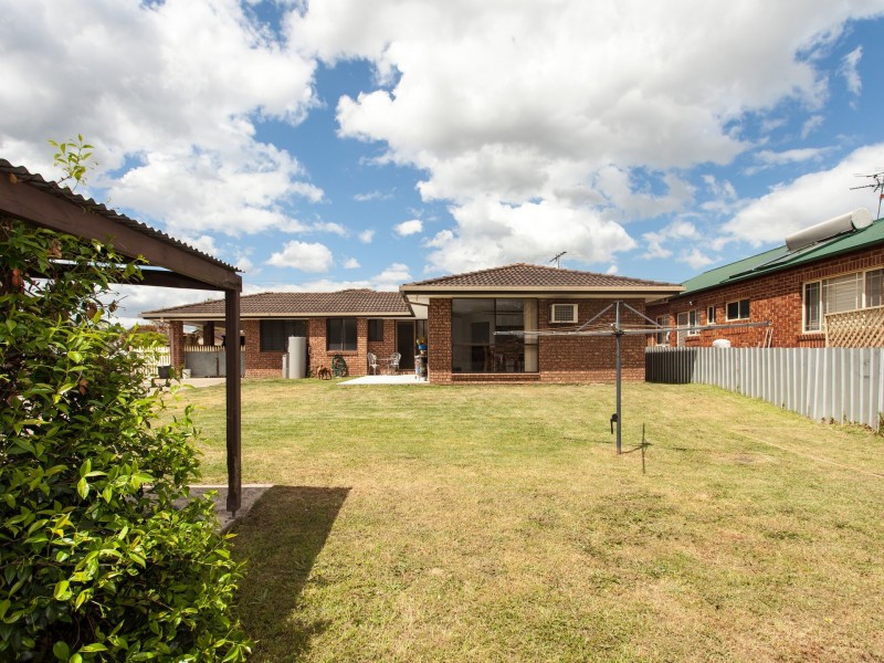 93 Macquarie Avenue, Cessnock NSW 2325