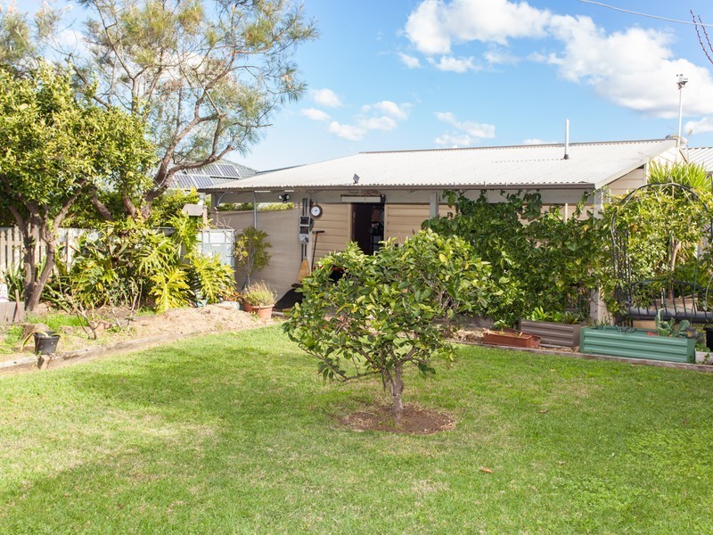 8 Neilly Street, Kurri Kurri NSW 2327