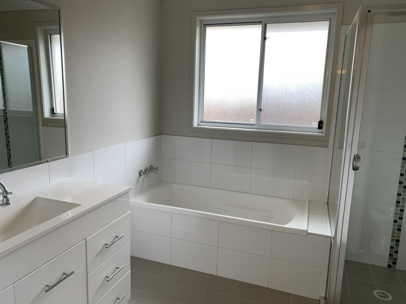 48 Stonebridge Drive, Cessnock NSW 2325