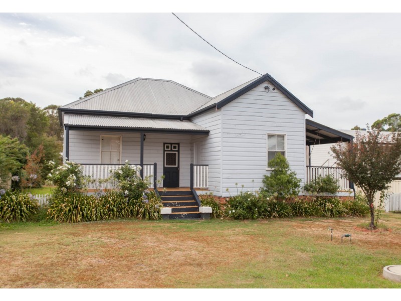 13 Portland Street, Millfield NSW 2325