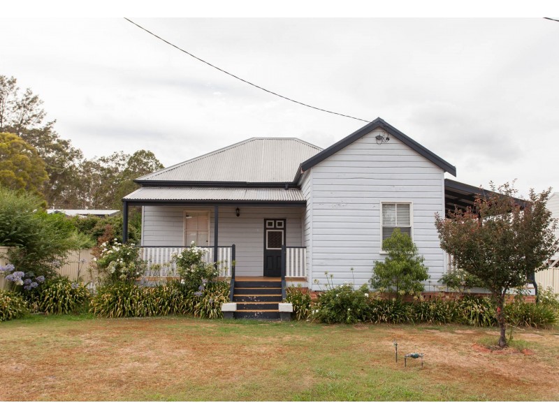 13 Portland Street, Millfield NSW 2325