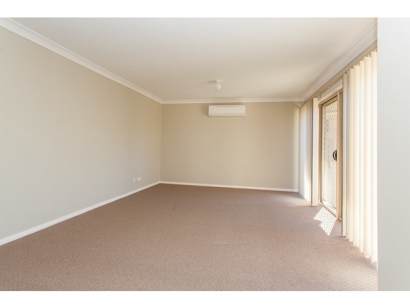 1 & 2/22 Alpine Avenue, Cessnock NSW 2325