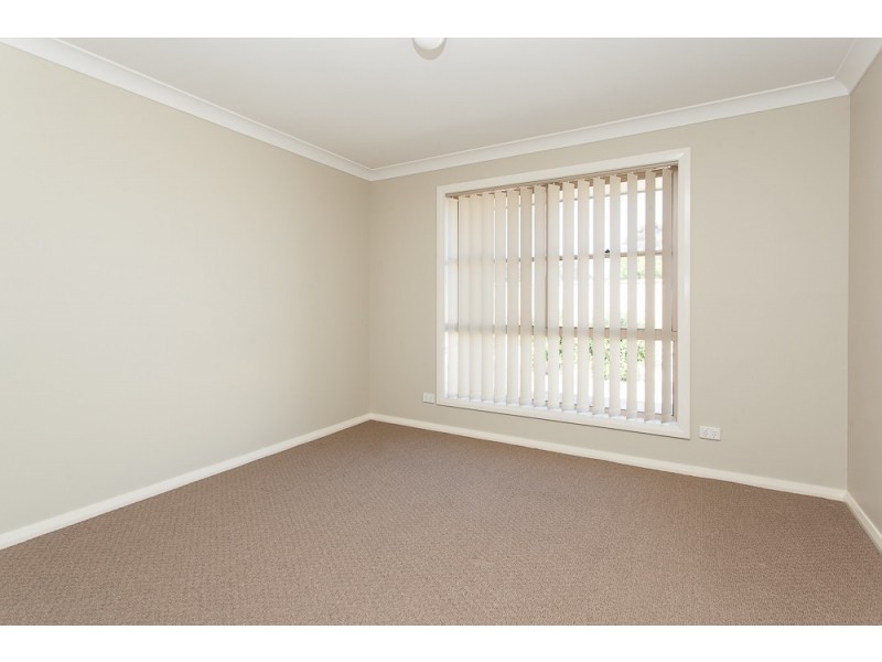 1 & 2/22 Alpine Avenue, Cessnock NSW 2325