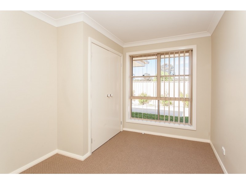 1 & 2/22 Alpine Avenue, Cessnock NSW 2325