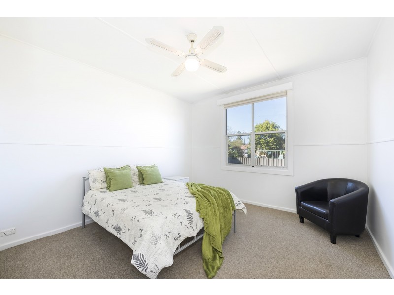 19 Barrett Avenue, Cessnock NSW 2325