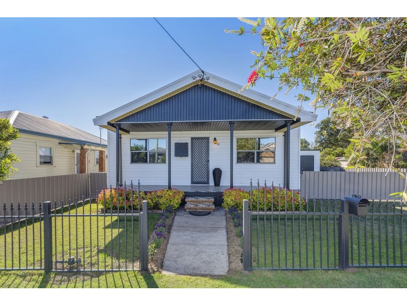 19 Barrett Avenue, Cessnock NSW 2325