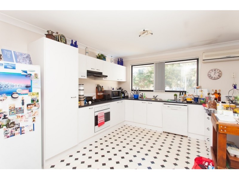 18 Cabernet Grove, Cessnock NSW 2325